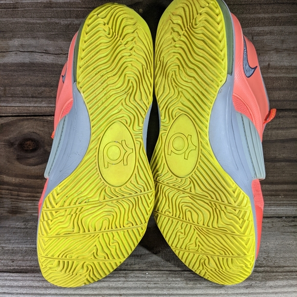 Nike Kevin Durant ,7y, women 8.5 pink grey - Picture 5 of 6